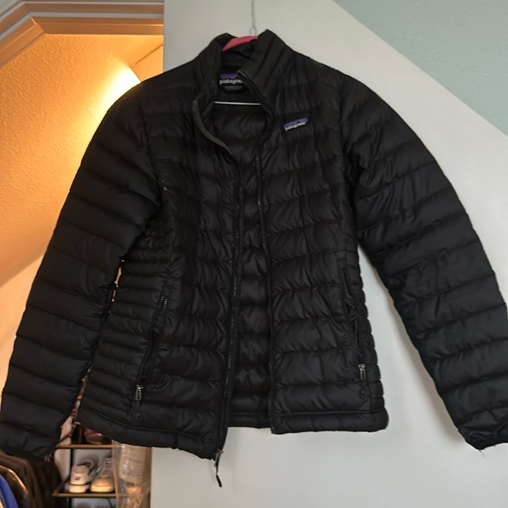 Black Patagonia puffer